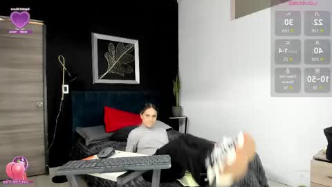 valentina_herrrera online show from 06-05-26, 04:35