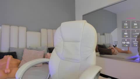 Snapshot of valentina_m17 chatting on 12-11-24, 04:28 VALENTINA online show from 12-11-24, 04:28