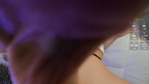 Snapshot of valentina_m17 chatting on 01-10-25, 04:01 VALENTINA online show from 01-10-25, 04:01