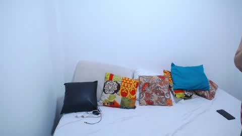 Snapshot of valentina_mature chatting on 07-02-26, 10:27 Valentina online show from 07-02-26, 10:27