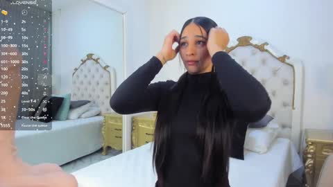 Snapshot of valentina_ross_ chatting on 02-04-25, 12:11 Valentina online show from 02-04-25, 12:11