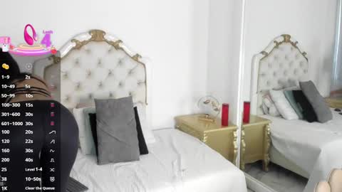 Snapshot of valentina_ross_ chatting on 03-07-25, 12:12 Valentina online show from 03-07-25, 12:12