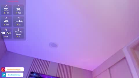 Snapshot of valentina_vegaa chatting on 11-26-25, 03:13 Val online show from 11-26-25, 03:13
