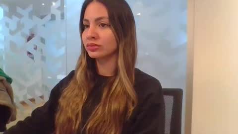 Valentina online show from 05-20-26, 03:29