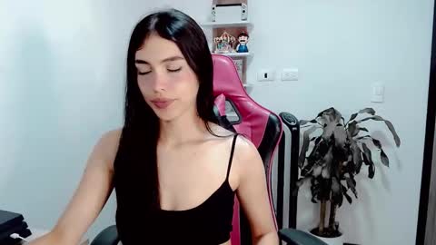 Snapshot of valentinasweet_ chatting on 11-07-25, 12:10 Valentina online show from 11-07-25, 12:10