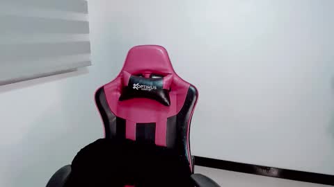 Snapshot of valentinasweet_ chatting on 02-07-26, 01:31 Valentina online show from 02-07-26, 01:31