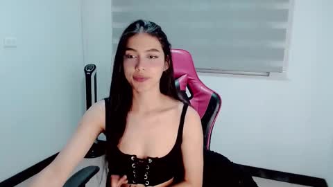 Snapshot of valentinasweet_ chatting on 02-12-26, 05:46 Valentina online show from 02-12-26, 05:46