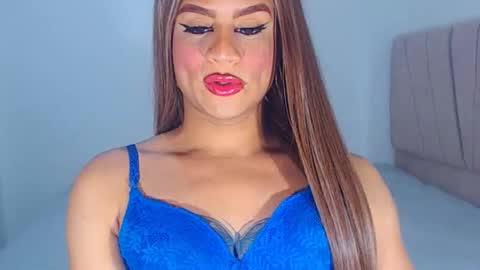 Snapshot of valentinaxxxdoll chatting on 11-26-25, 07:04 VALENTINA online show from 11-26-25, 07:04