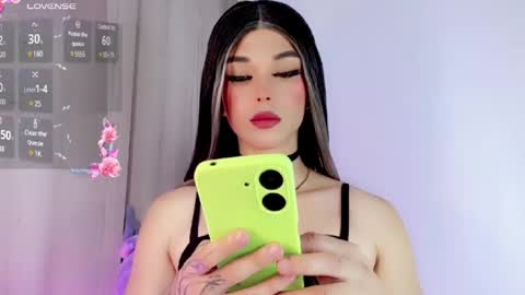 Snapshot of valentinne_marian chatting on 01-22-25, 11:34 Marian online show from 01-22-25, 11:34