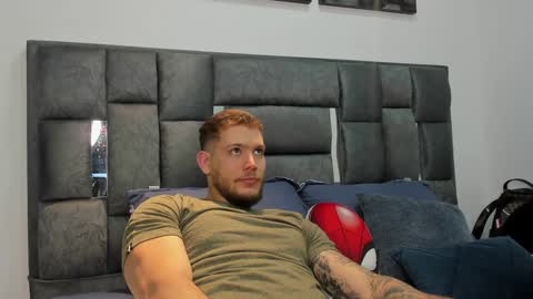 Snapshot of valentino_ferrari28 chatting on 12-24-24, 12:44 Valentino Ferrari online show from 12-24-24, 12:44