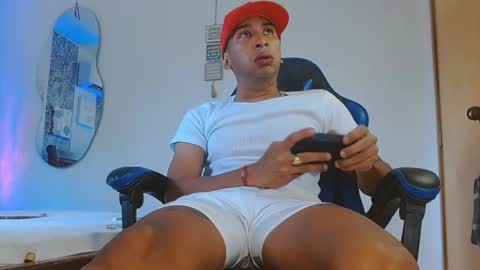 Mistery Guy online show from 11-11-25, 07:58