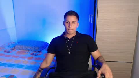 VALENTINO online show from 04-17-26, 11:30