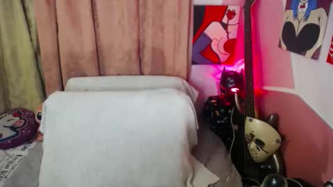 Snapshot of valeri_cove chatting on 11-21-25, 04:11 Valeri Cove online show from 11-21-25, 04:11