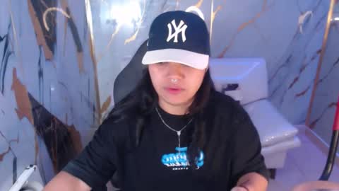 Snapshot of valeri_harpers4 chatting on 10-31-25, 11:22 valeri_harpers4 online show from 10-31-25, 11:22