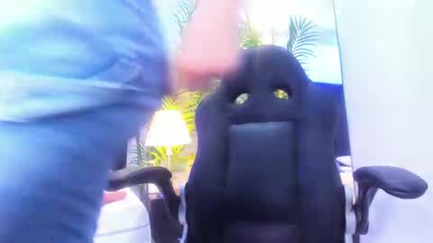 valeri_tafur online show from 10-04-25, 11:08