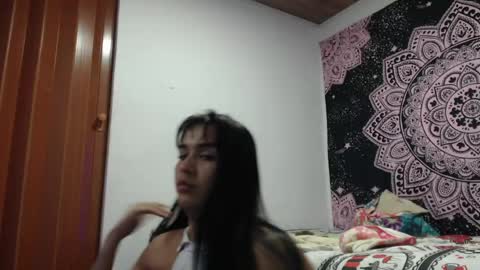Snapshot of valeria032 chatting on 05-04-26, 04:08 valeria online show from 05-04-26, 04:08