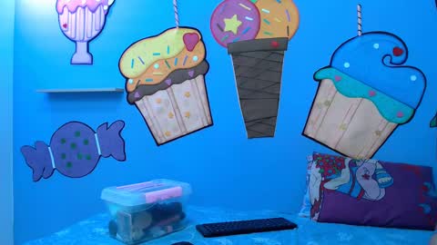 Snapshot of valeria18sexy chatting on 09-10-25, 02:11 valeria online show from 09-10-25, 02:11