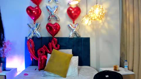 Snapshot of valeriablythe chatting on 02-13-26, 11:39 ValeriaBlythe online show from 02-13-26, 11:39