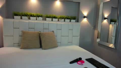 ValeriaGarciax online show from 11-11-25, 12:05