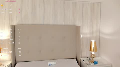 Snapshot of valeriah_ chatting on 12-07-24, 03:52 Valeria online show from 12-07-24, 03:52