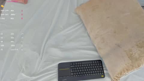 Snapshot of valeriah_ chatting on 01-21-25, 02:26 Valeria online show from 01-21-25, 02:26