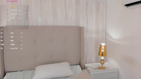 Snapshot of valeriah_ chatting on 01-24-25, 04:49 Valeria online show from 01-24-25, 04:49