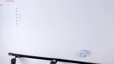 Snapshot of valeriah_ chatting on 09-23-25, 02:31 Valeria online show from 09-23-25, 02:31