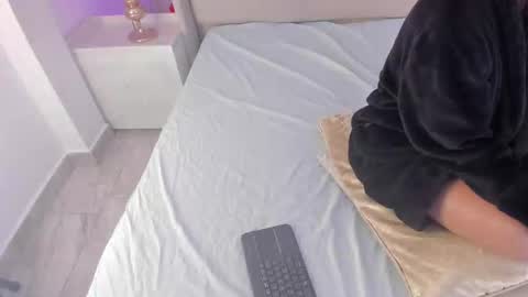 Snapshot of valeriah_ chatting on 09-29-25, 03:50 Valeria online show from 09-29-25, 03:50