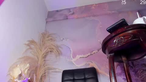 valeriaqueents21 online show from 10-29-25, 01:13