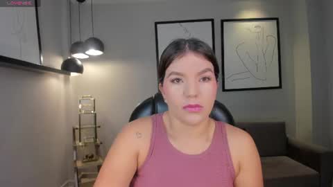 Snapshot of valeriaroldanx chatting on 06-19-26, 11:36 Valeria online show from 06-19-26, 11:36
