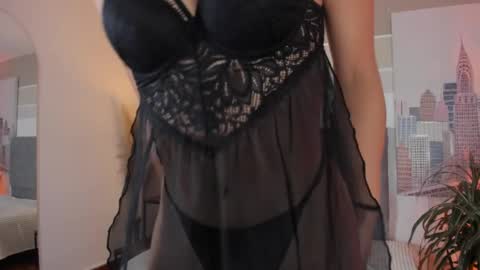 Snapshot of valeriavibes chatting on 12-22-24, 09:09 Valeria online show from 12-22-24, 09:09