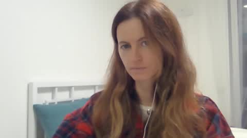 Snapshot of valerie_rose777 chatting on 10-10-25, 08:30 valerie_rose777 online show from 10-10-25, 08:30