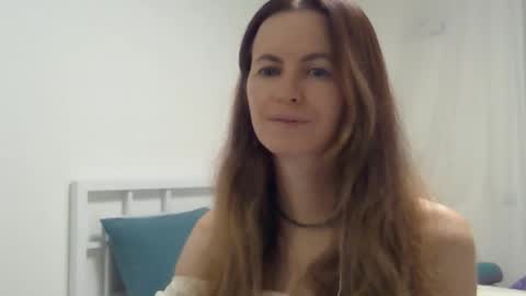 Snapshot of valerie_rose777 chatting on 11-10-25, 08:30 valerie_rose777 online show from 11-10-25, 08:30