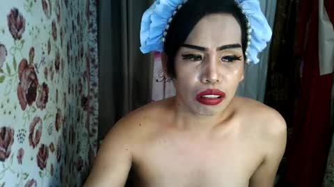 Snapshot of valerie_sensual chatting on 07-20-26, 03:43 valerie_sensual online show from 07-20-26, 03:43