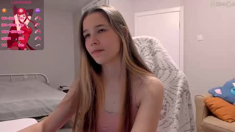 Snapshot of valeriebubbles chatting on 10-23-25, 10:30 Valerie online show from 10-23-25, 10:30