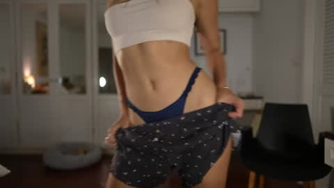 Valerie online show from 10-29-25, 02:47