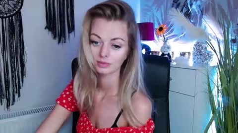 Valerie  online show from 02-10-25, 11:57