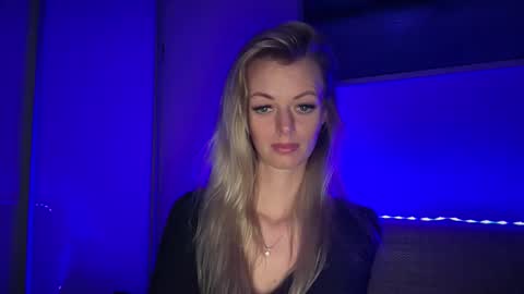 Valerie  online show from 03-06-26, 07:43