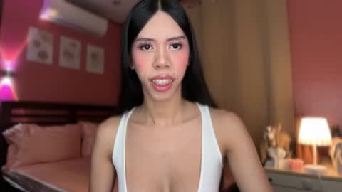 Snapshot of valerieriches chatting on 07-10-26, 08:11 Valerie online show from 07-10-26, 08:11