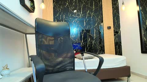 VALERIO  online show from 04-09-26, 02:55