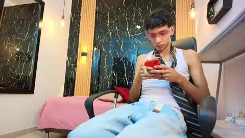 VALERIO  online show from 04-12-26, 03:11