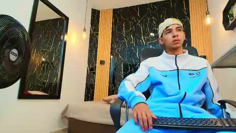 VALERIO  online show from 05-13-26, 02:42