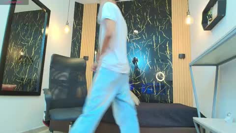 VALERIO  online show from 05-15-26, 03:02