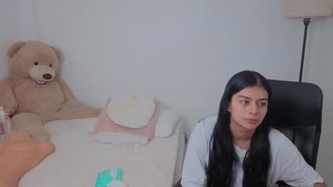 Juli C online show from 10-21-25, 01:28