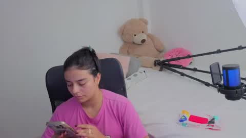 Juli C online show from 04-10-26, 01:44