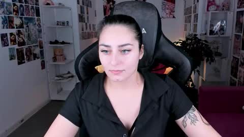 Valerie online show from 01-15-26, 02:54