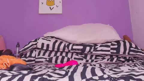 Valeryn online show from 02-25-25, 06:14