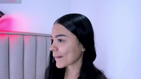 Cris  online show from 03-19-26, 01:53