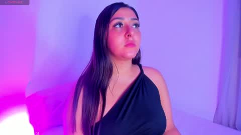 Snapshot of valery_kils chatting on 06-16-26, 01:08 VALERY online show from 06-16-26, 01:08