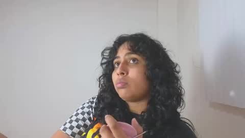 valery_lovex_ online show from 12-15-25, 11:42